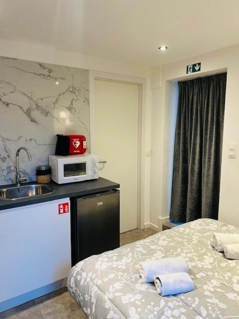Cosy Hotel Мехелен Екстериор снимка